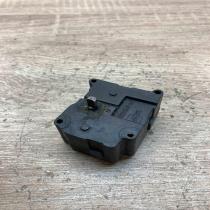 4D0820511A 063700 5001  Air flap motor/actuator Audi A8 S8 D2 4D