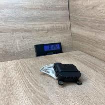 8D1820511E 0132801146  Air flap motor/actuator Volkswagen PASSAT B5