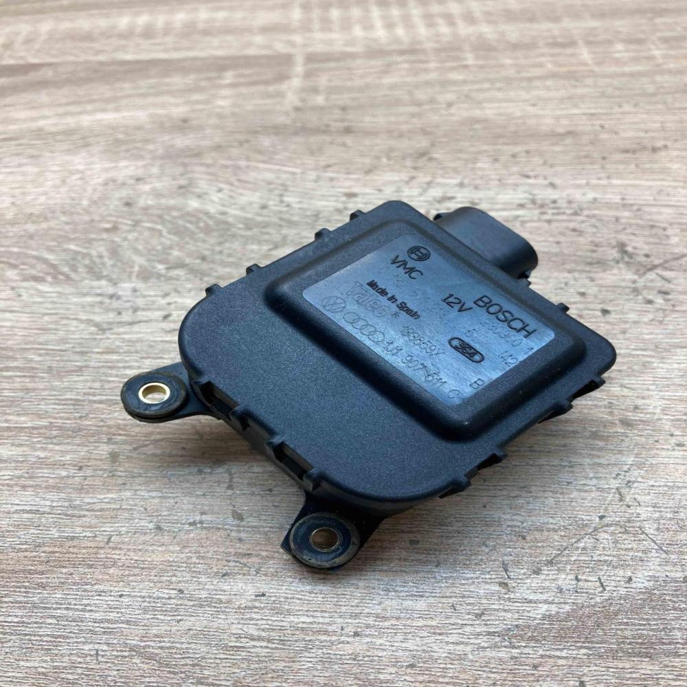 1J1907511C 0132801218  Air flap motor/actuator Volkswagen Golf IV