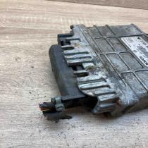 030906026R 0261203302 303 Engine control unit/module ECU Volkswagen Golf III
