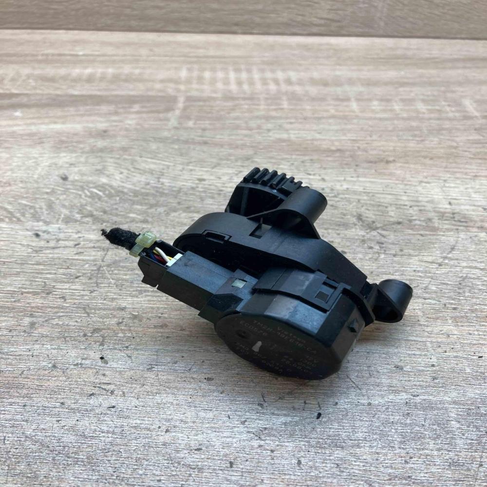 7M3907511D YM2H 19E616 CA ECD579 Air flap motor/actuator Ford Galaxy