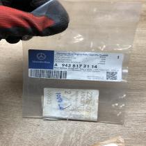 A9438173114   Manufacturer badge logo/emblem Mercedes-Benz Actros