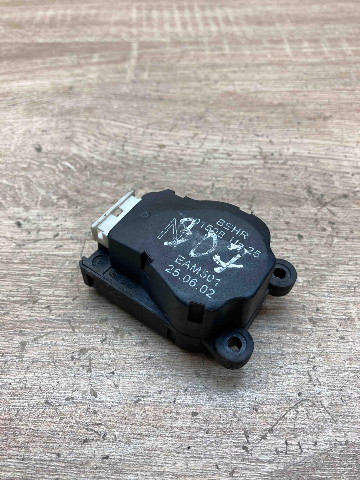 91508UA25 EAM501 N Air flap motor/actuator Peugeot 206