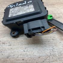 1J1907511D 0132801117  Air flap motor/actuator Audi A3 S3 8L