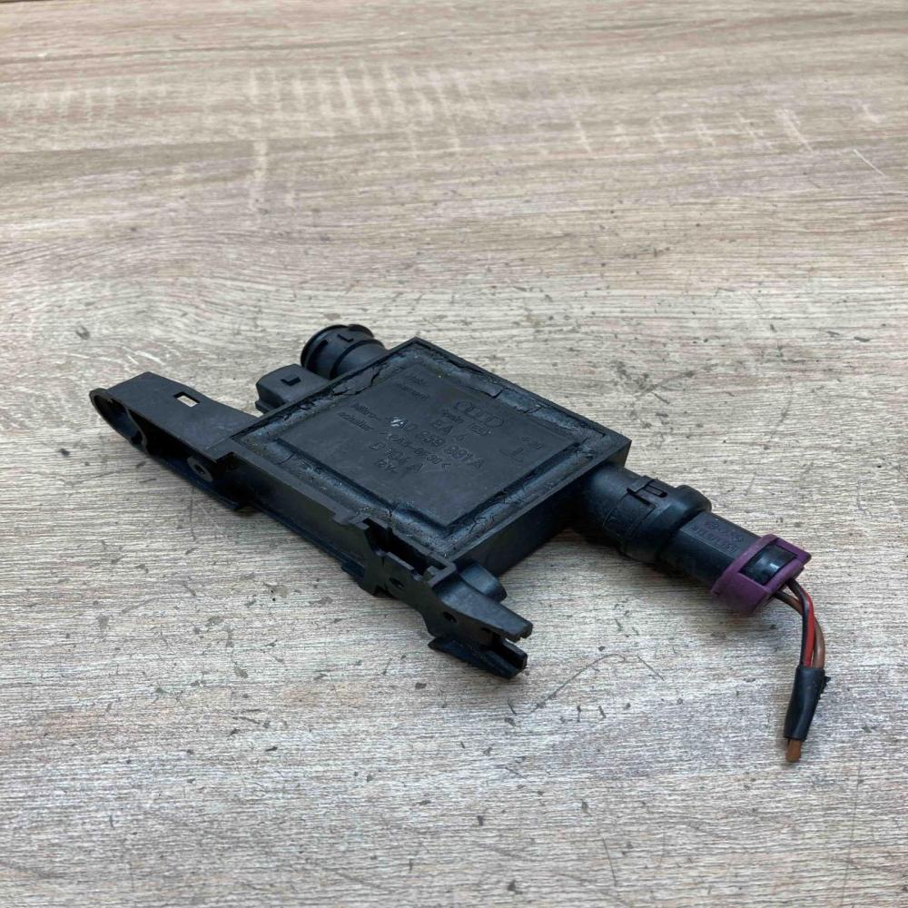 4A0959981A   Door control unit/module Audi A4 S4 B5 8D
