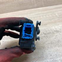 8D1820511B 0132801149  Air flap motor/actuator Volkswagen PASSAT B5