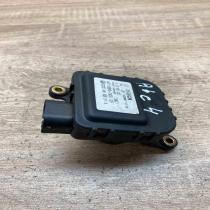 4B1820511B 0132801135  Air flap motor/actuator Audi A6 S6 C5 4B