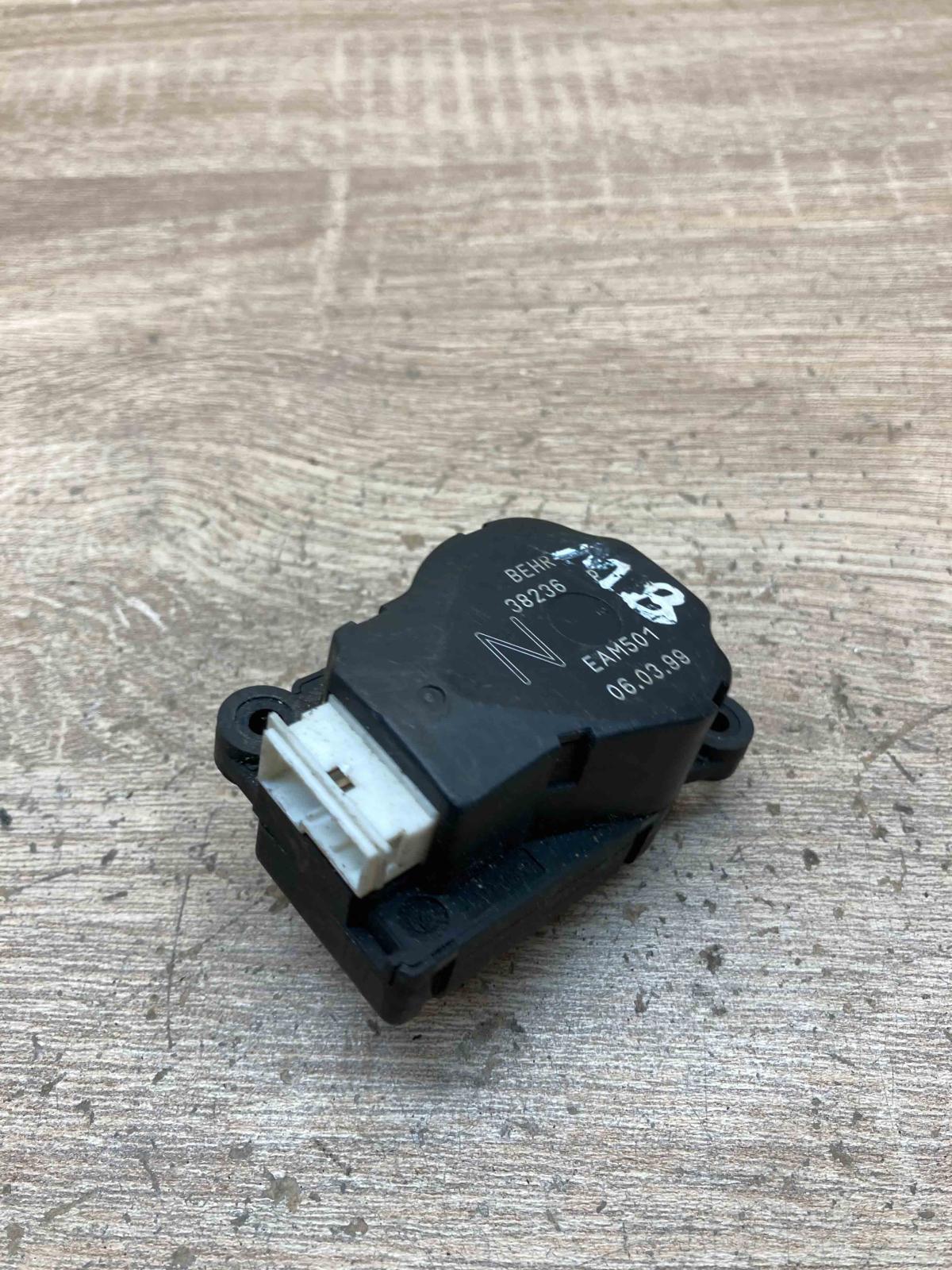 38236 EAM501 Air Air flap motor/actuator Citroen Xsara Picasso