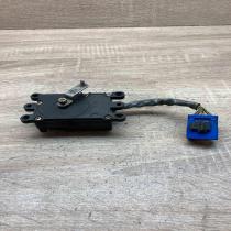 GA700GA5P 2L   Air flap motor/actuator Mazda 626