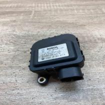 4B1820511A 0132801127  Air flap motor/actuator Audi A6 Allroad C5