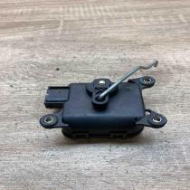 4B1820511 0132801126  Air flap motor/actuator Audi A6 Allroad C5