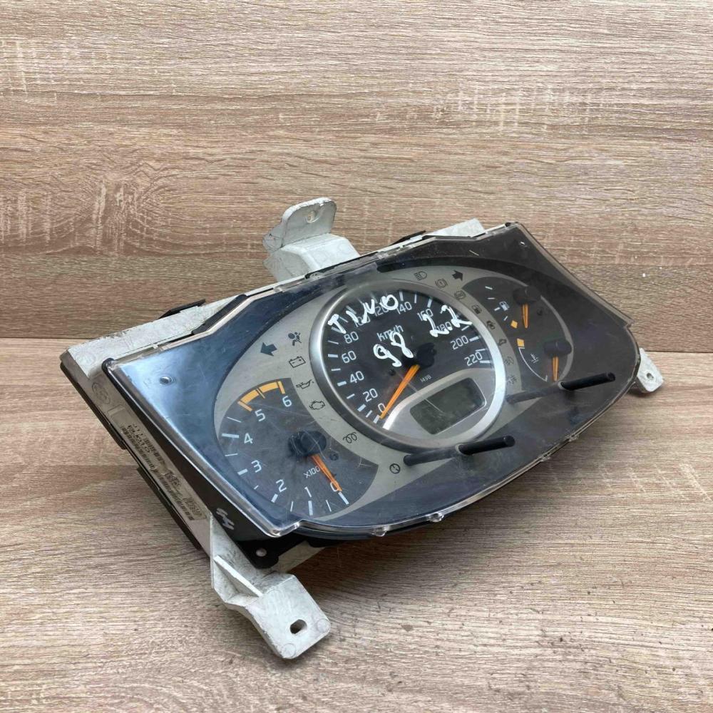 BU010 1606007   Speedometer (instrument cluster) Nissan Almera Tino
