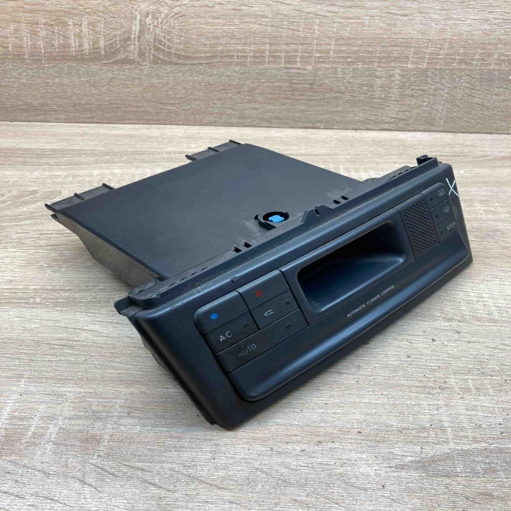 7700425674   Climate control unit Renault Laguna I
