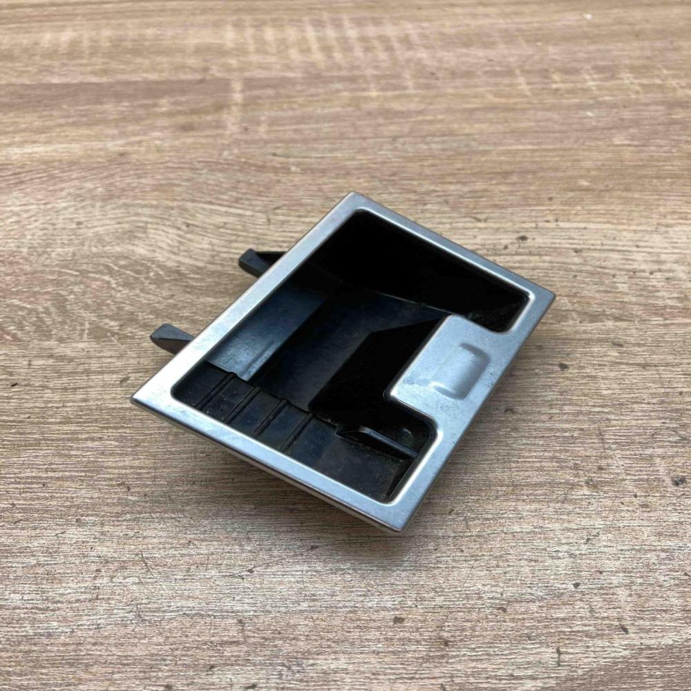 7034098   Car ashtray BMW 5 E60 E61