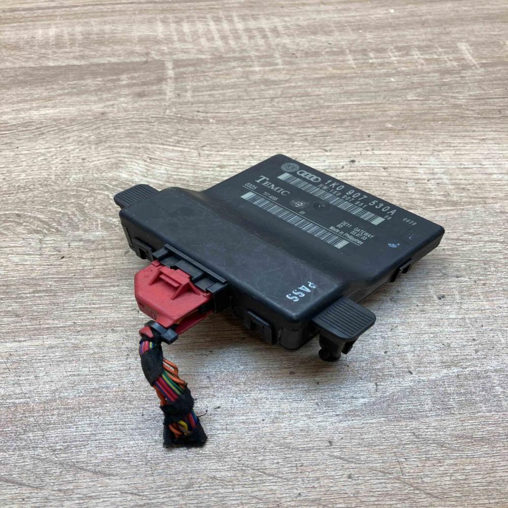 1K0907530A 1K0907951 Used Gateway control module Volkswagen Touran I