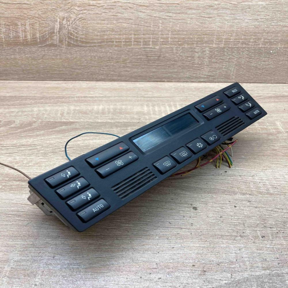 8377541   Climate control unit BMW 7 E38