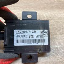 1K0907719B   Alarm control unit/module Volkswagen Golf V