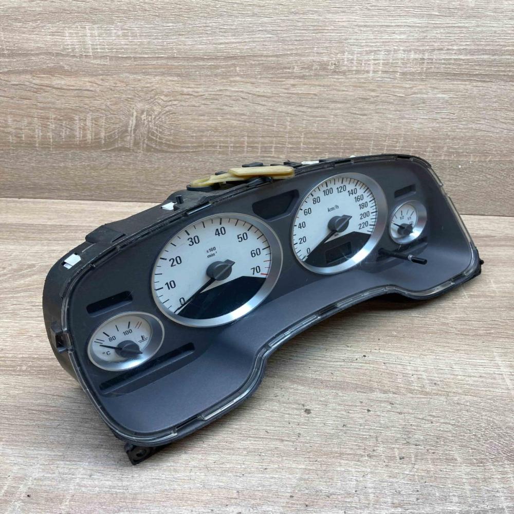 09231130FD 110 080 003 002 Speedometer (instrument cluster) Opel Astra G
