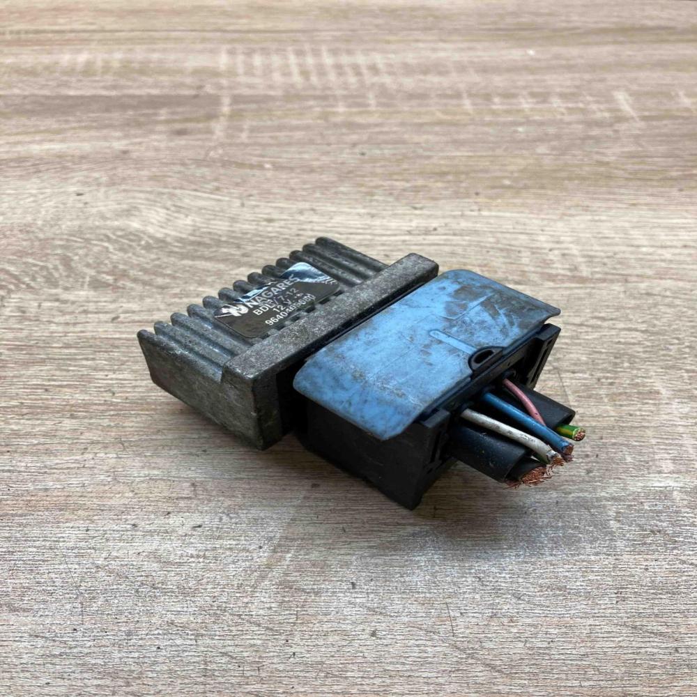 9640469680   Glow plug pre-heat relay Citroen C5
