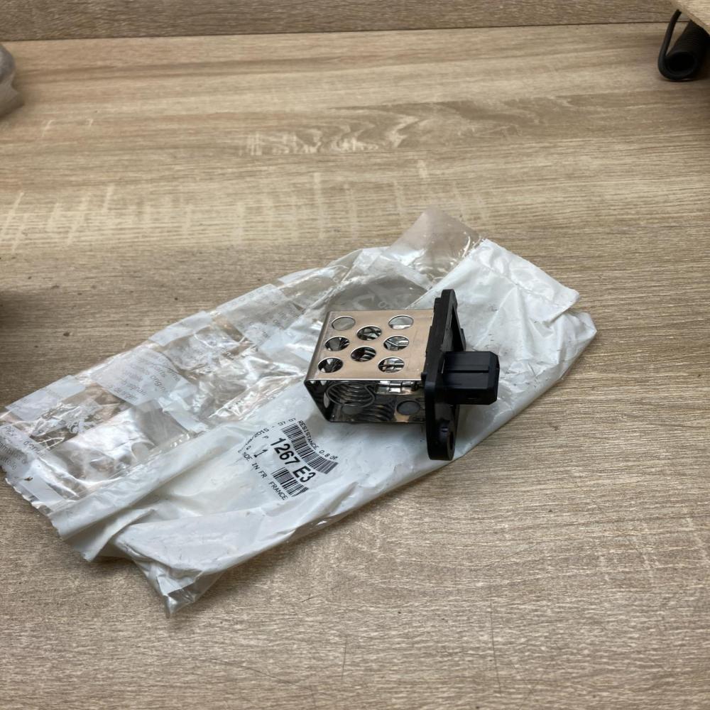9641212480 1267E3 1267 E3 Heater blower motor/fan resistor Peugeot 807