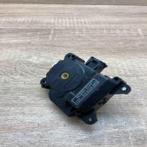 063800 0240   Air flap motor/actuator Toyota Prius (XW20)