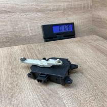 063800 0240   Air flap motor/actuator Toyota Prius (XW20)
