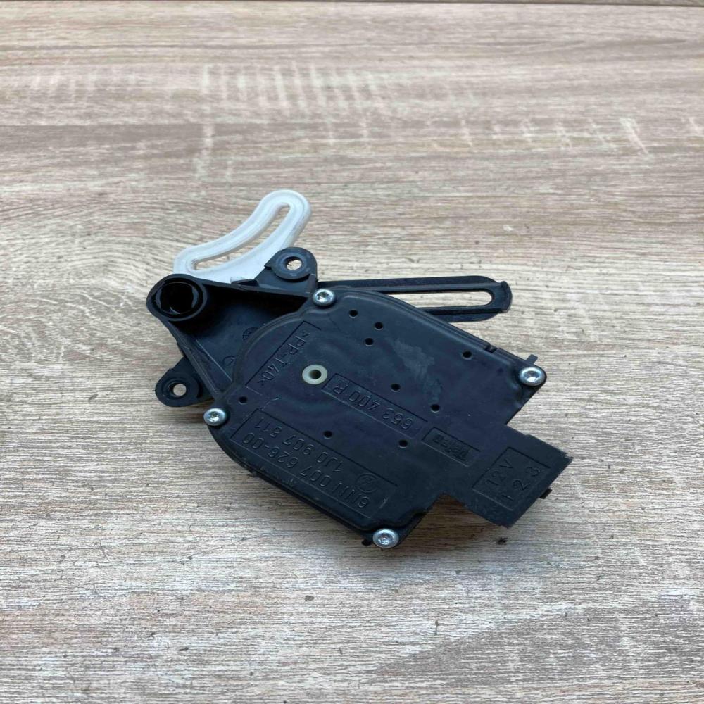 1J0907511 653 400R  Air flap motor/actuator Volkswagen Golf IV