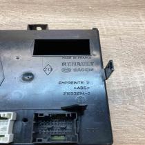 8200228549 21653294 8  Fuse module Renault Laguna II