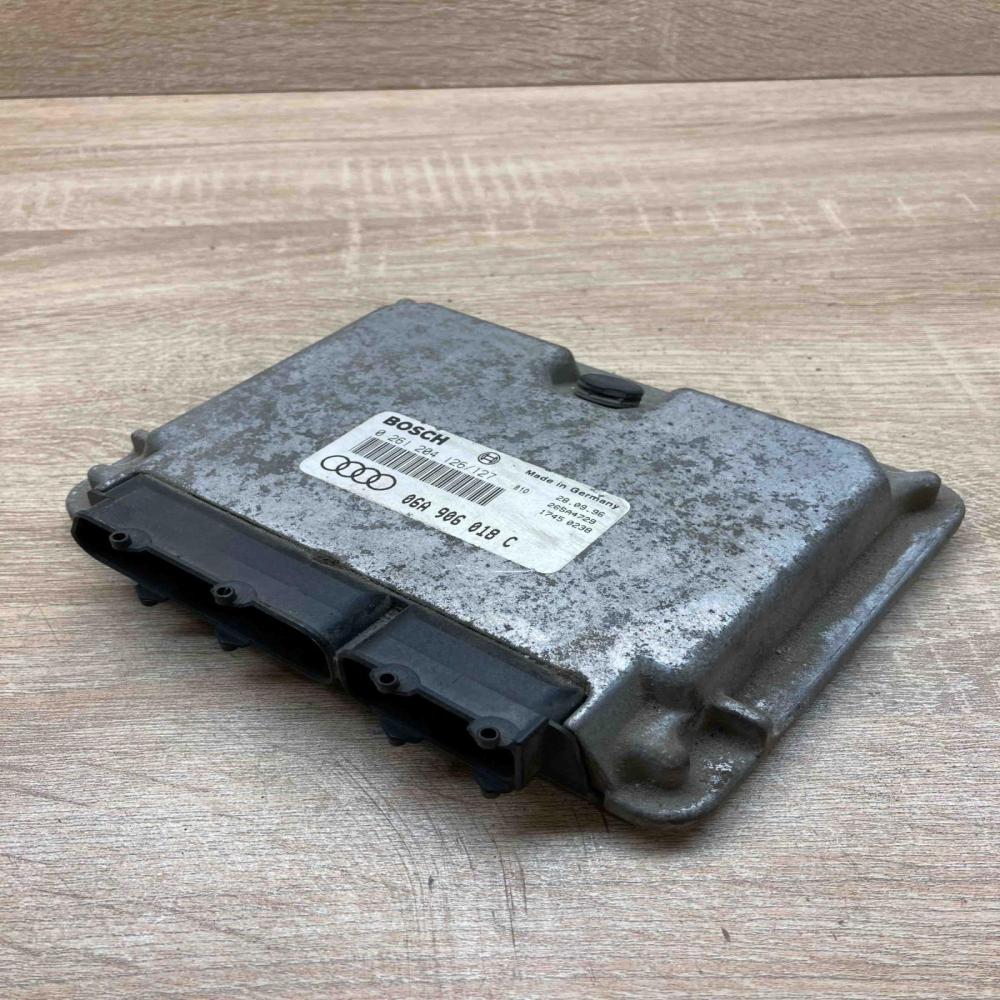 06A906018C 0261204126 127 Engine control unit/module ECU Audi A3 S3 8L