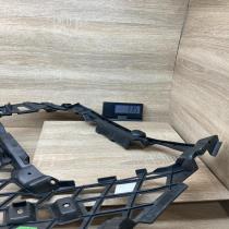 3G0807177E   Front bumper mounting bracket Volkswagen PASSAT B8