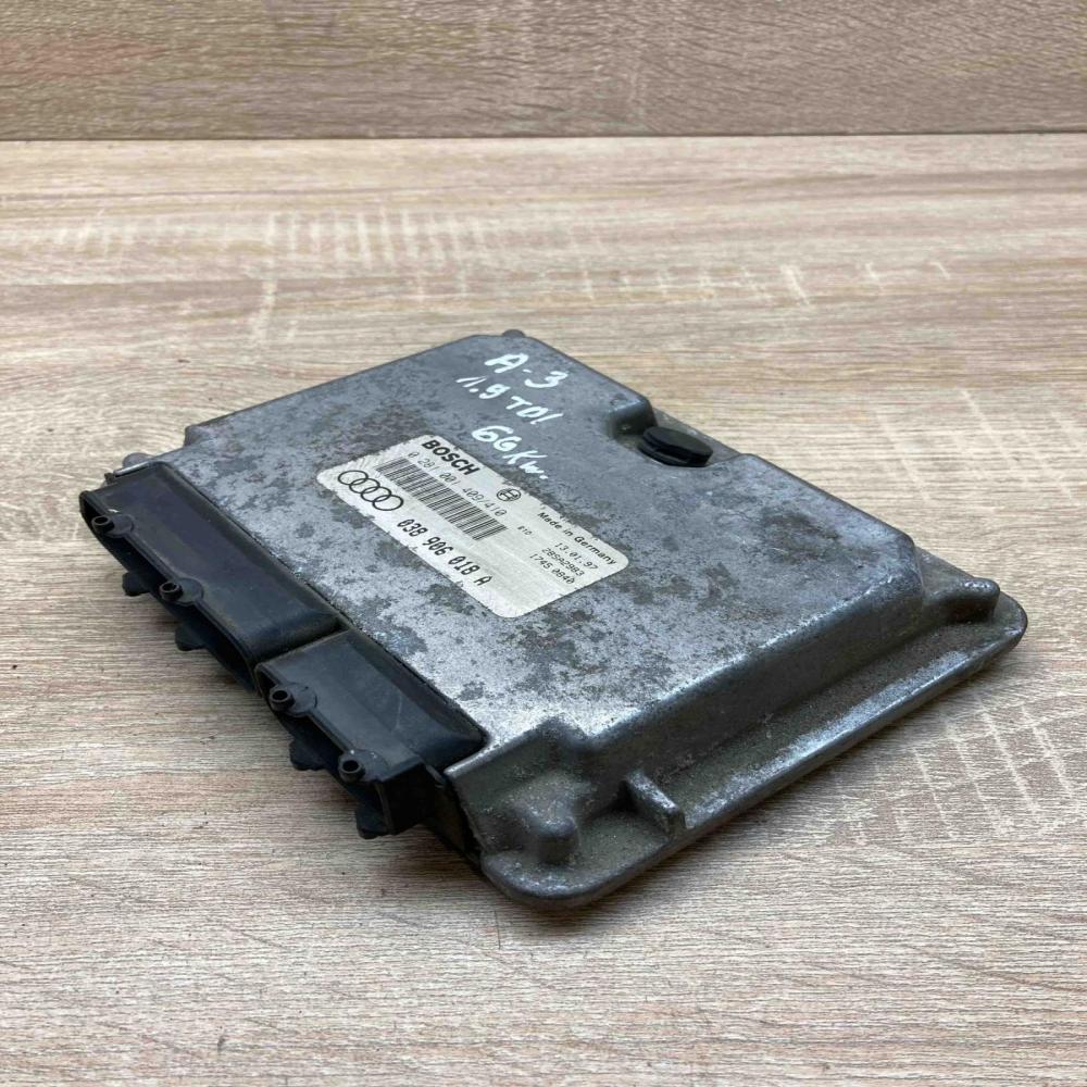 038906018A 0281001409 410 Engine control unit/module ECU Audi A3 S3 8L