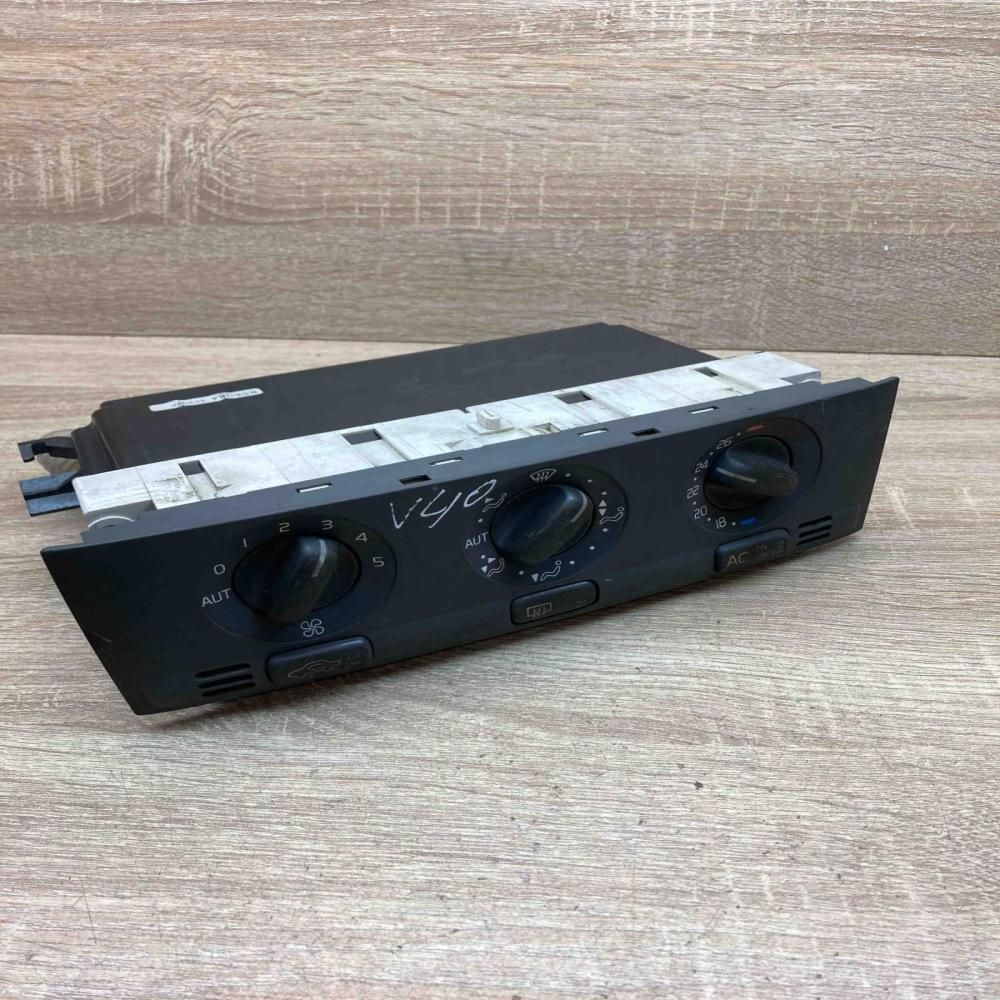 856064   Climate control unit Volvo S40, V40