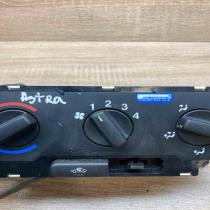 90560365 52475624  Climate control unit Opel Astra G