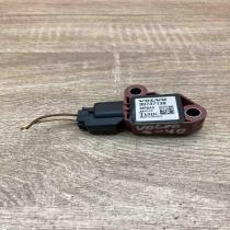 30737138   Airbag deployment crash/impact sensor Volvo S40