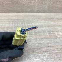 89834 05010 L  Airbag deployment crash/impact sensor Toyota Avensis T250