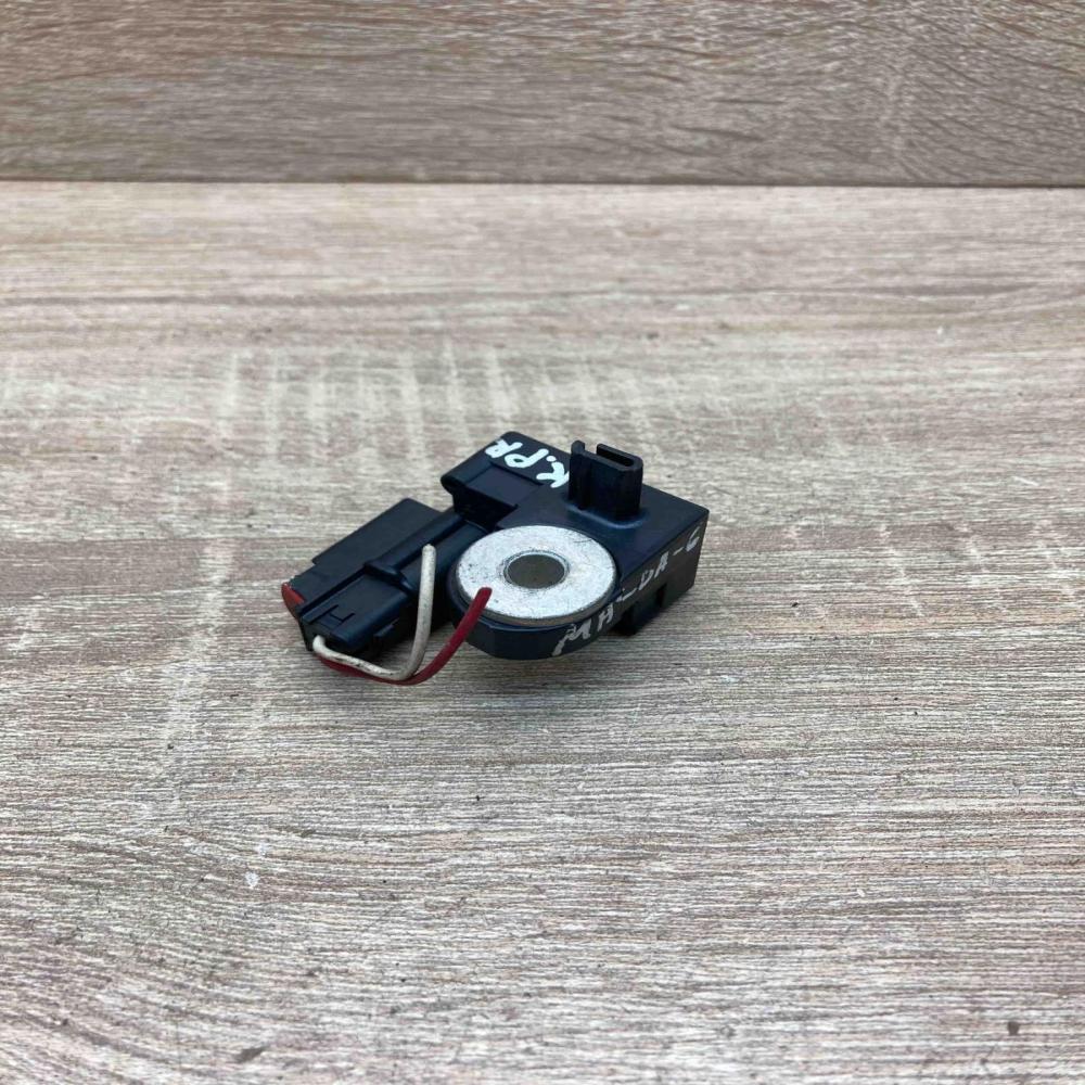 GP9A 57 KC0 60A8A88E K0273 Airbag deployment crash/impact sensor Mazda 6
