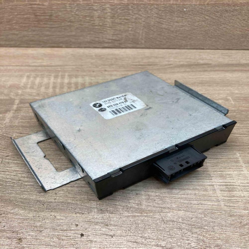 9113348 8ES00947900  Voltage converter/converter module BMW 3 E90 E91