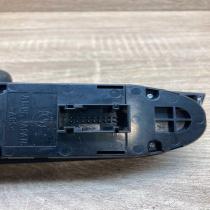 9132147 07W41K8 04  Electric window control switch BMW 3 E90 E91