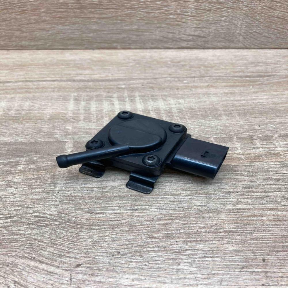 7789219 04F01  Exhaust gas pressure sensor BMW X5 E70