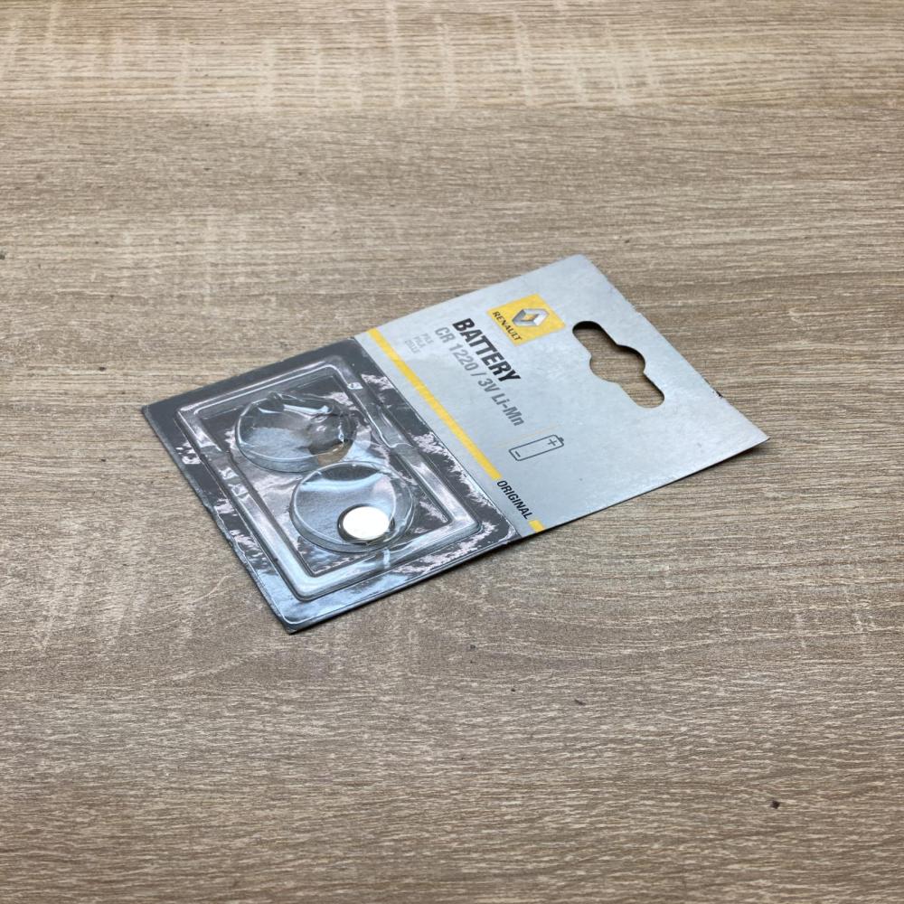 CR1220   Ignition key/card Renault Master III