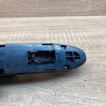 9217335 10W31K5 02  Electric window control switch BMW 3 E90 E91