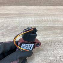 30737138 8840A6  Airbag deployment crash/impact sensor Volvo S40