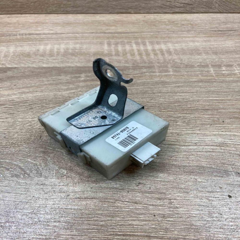 89741 05070 73668012  Other relay Toyota Avensis T250