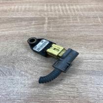 89173 05030 R  Airbag deployment crash/impact sensor Toyota Avensis T250