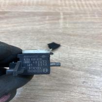 8200529572 402892  Airbag deployment crash/impact sensor Renault Clio II