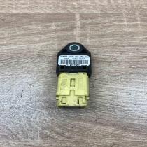 89834 05010   Airbag deployment crash/impact sensor Toyota Avensis T250