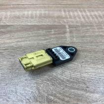 89834 05010   Airbag deployment crash/impact sensor Toyota Avensis T250