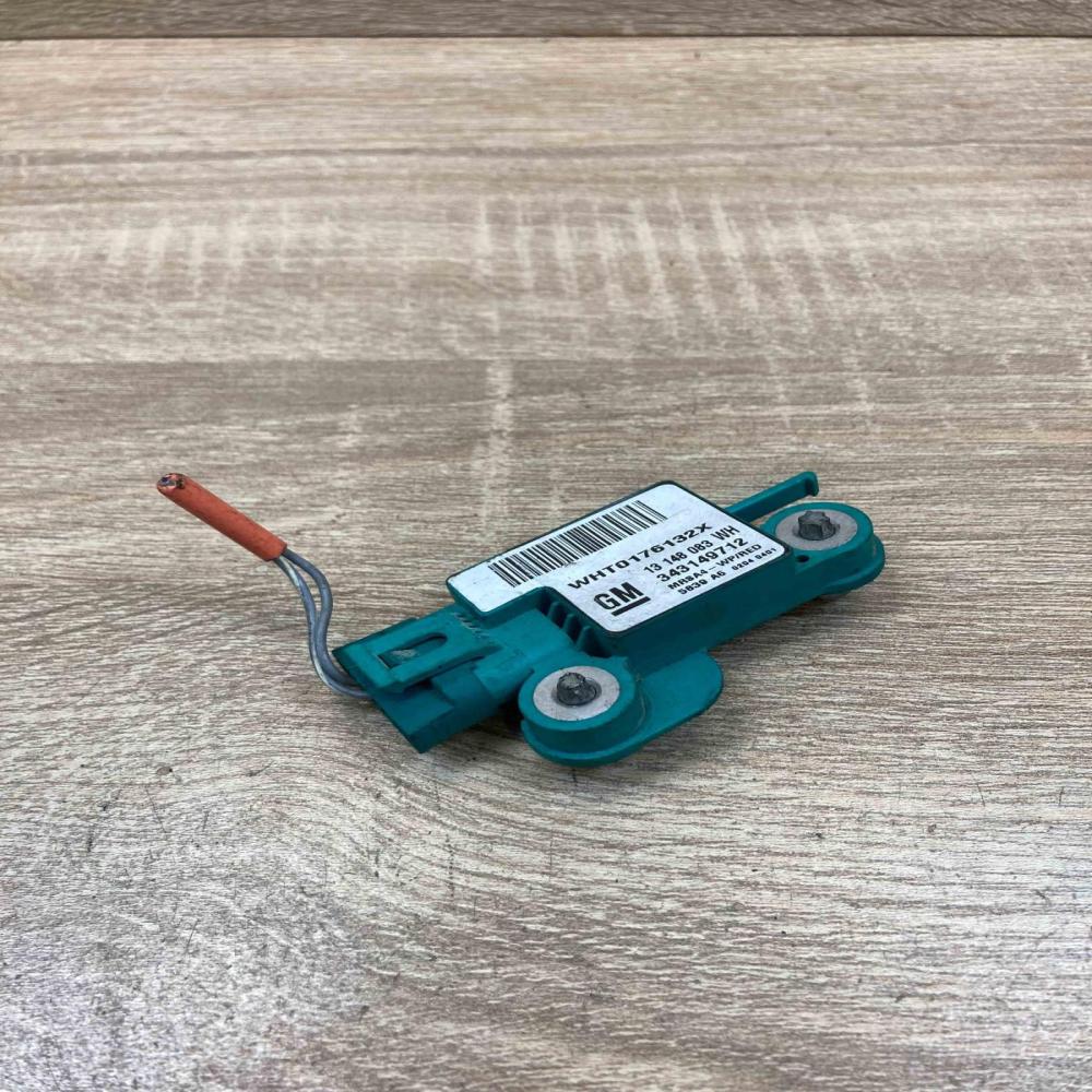 13148083 343149712  Airbag deployment crash/impact sensor Opel Meriva A
