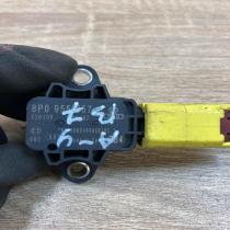8P0955557   Airbag deployment crash/impact sensor Audi A3 S3 8P
