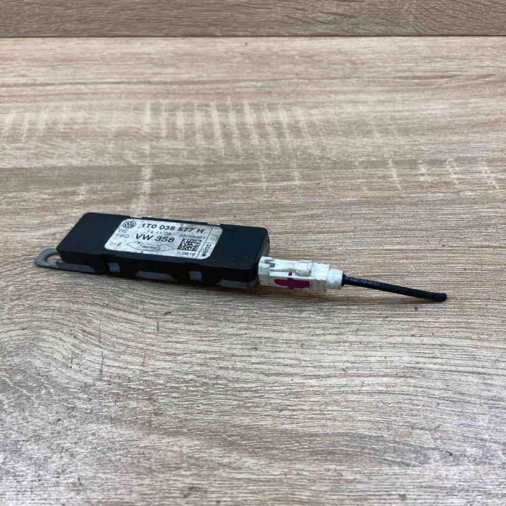 1T0035577H   Aerial antenna amplifier Volkswagen Touran I